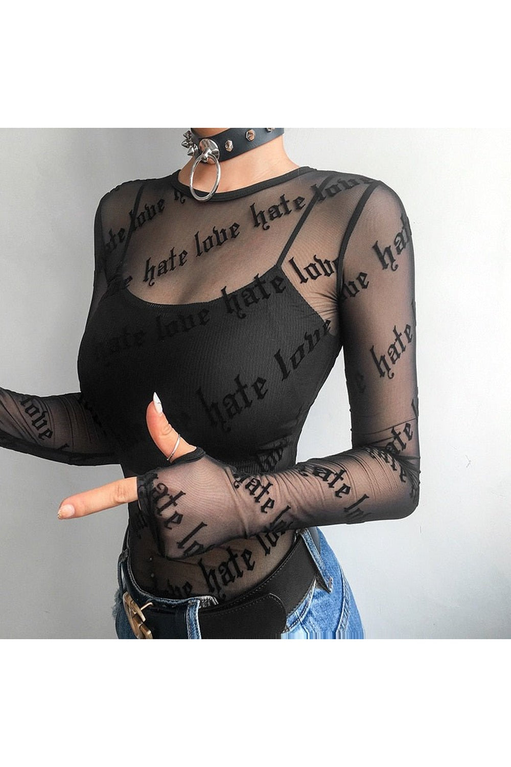Gotik tarzıyla öne çıkan Grunge desenli tişört.