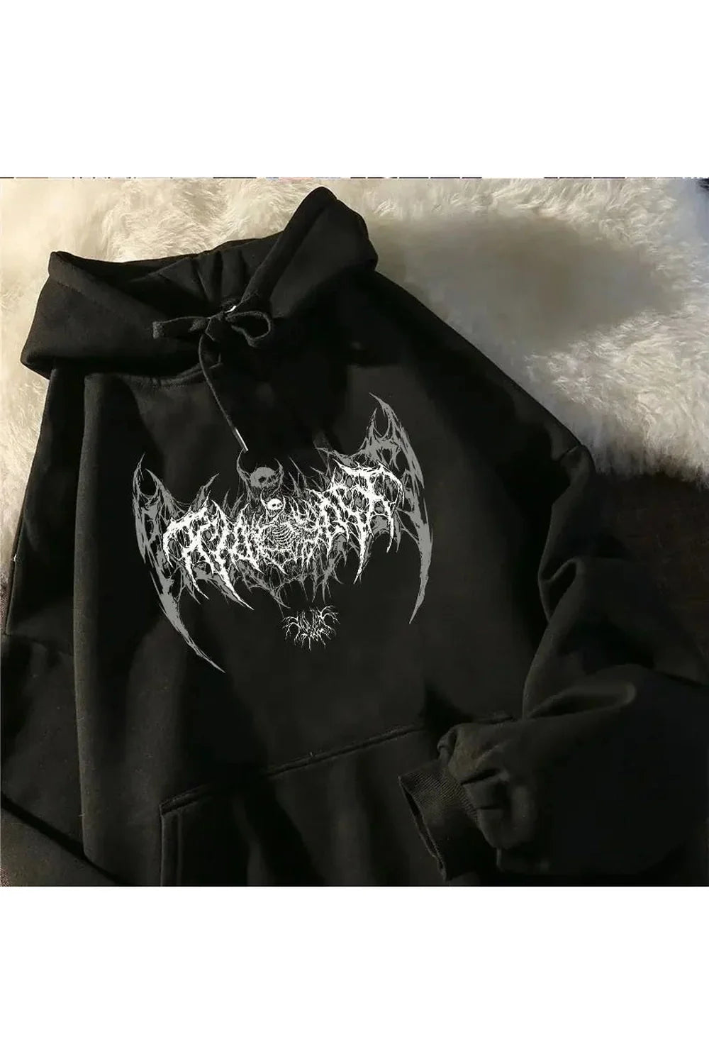Sonbahar trendi, gotik grafik desenli hoodie.