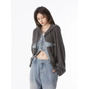 Göksel Gölge Hoodie, serin ve şık bir tasarıma sahip.