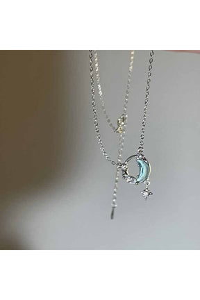 Kristal kalp detaylarıyla gotik tarza sahip alternatif kolye.