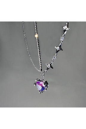 Gothic tarzıyla tasarlanmış Kristal Kalp kolye alternatifi.