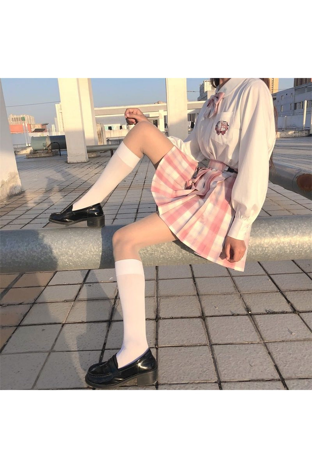 Egirl & Gotik tarzını yansıtan file kadife çoraplar. 