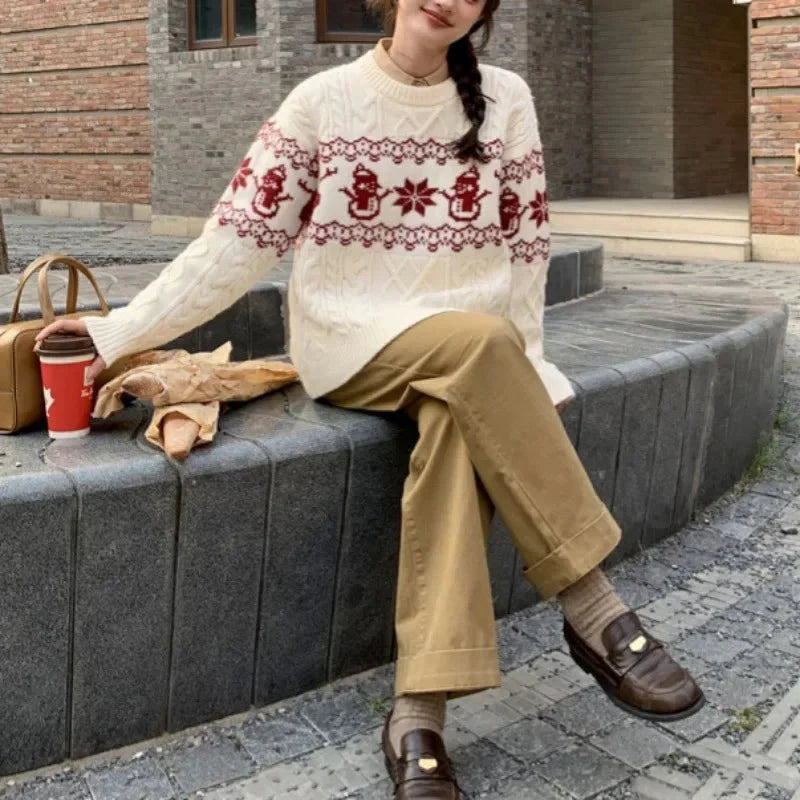 şenlikli kardan adam desenli örgü kazak, kışın şıklığı.