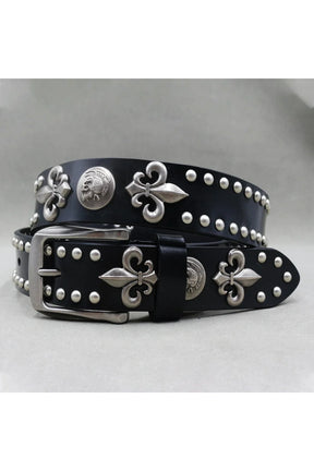 Gotik tarzda işlenmiş Fleur-de-Lis desenli kemeri.