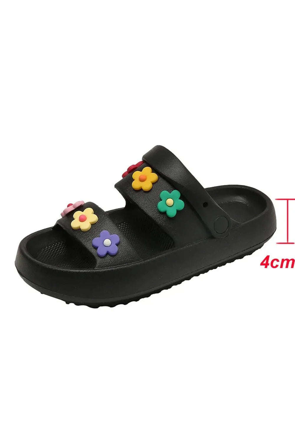 çiçek desenli platform sandaletler, yazın şıklığınızı tamamlayacak.