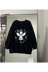 Gotik iblis Oversize Kazak, stil sahibi ve rahat.