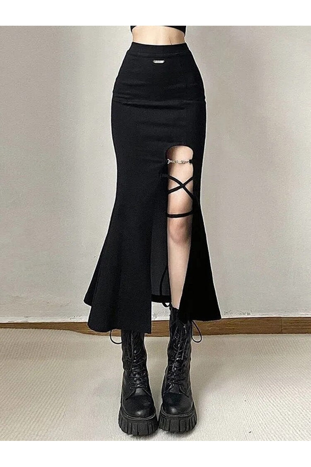 Gotik tarzıyla tasarlanmış deniz kızı eteği.