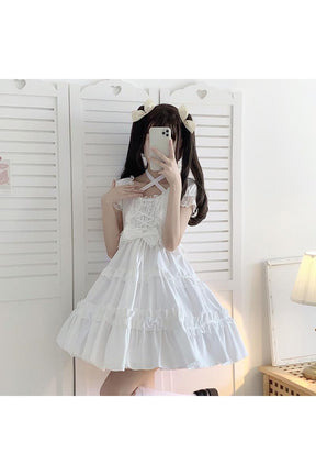 şık Kawaii Gotik tarzıyla dikkat çeken elbise.
