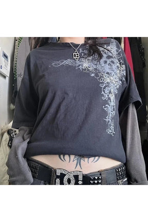 Sadakat temaşı ile öne çıkan gotik tasarımlı tişört.