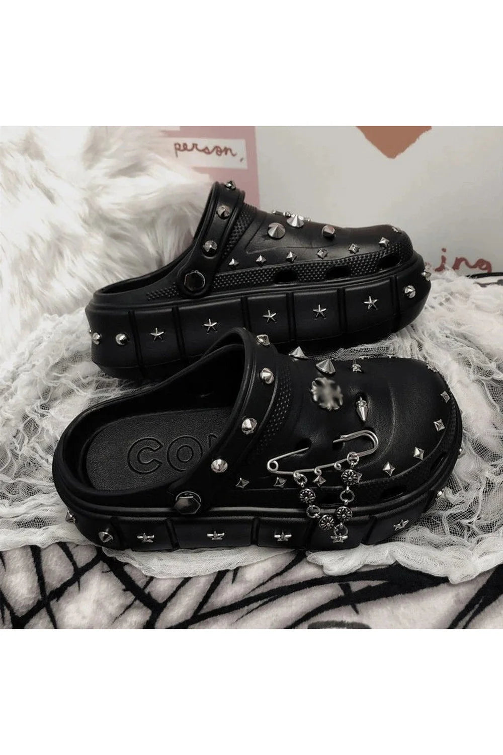 Punk Rivet Platform Terlikleri