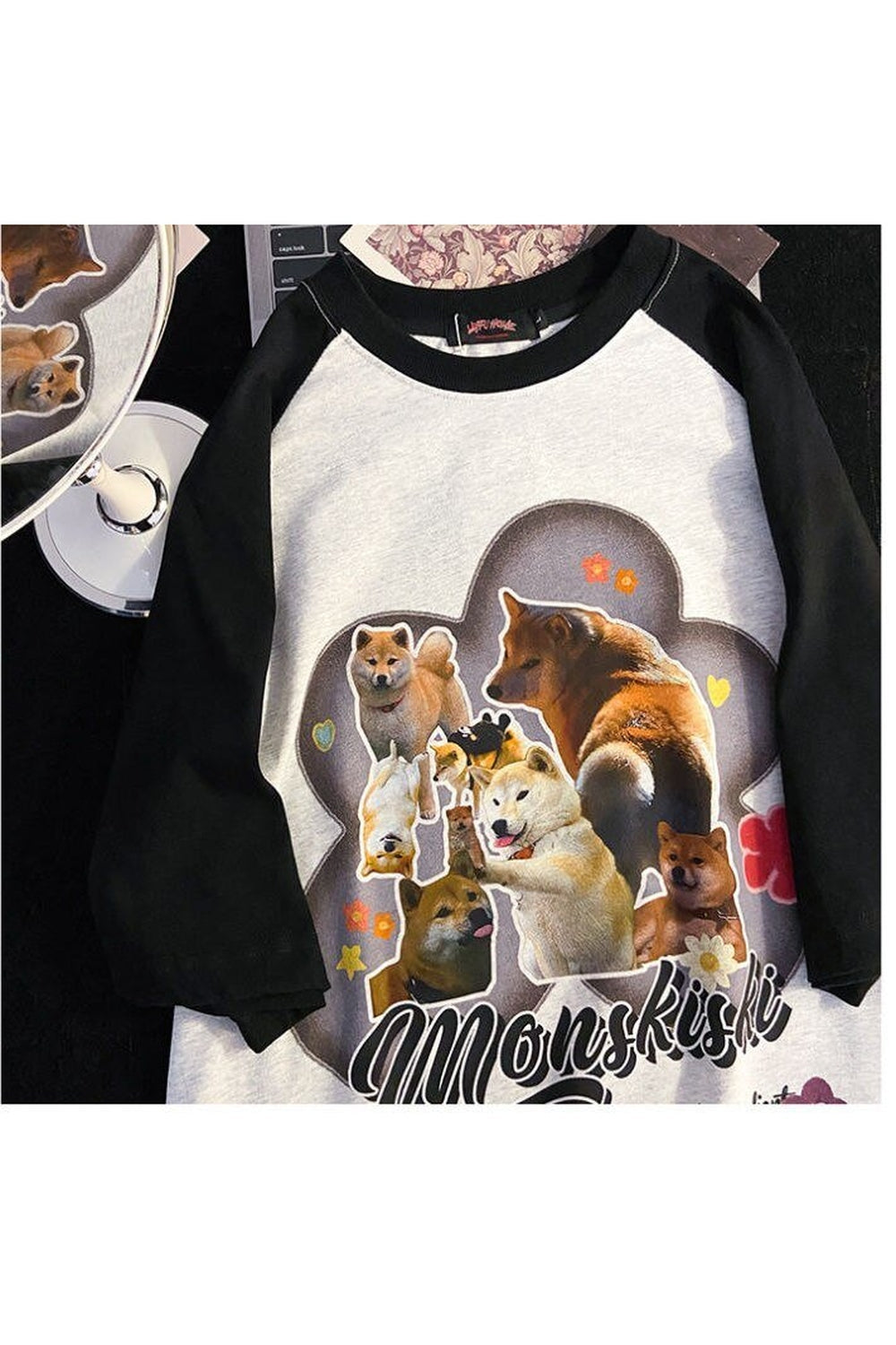 Retro Köpek Raglan Kol Tişörtü