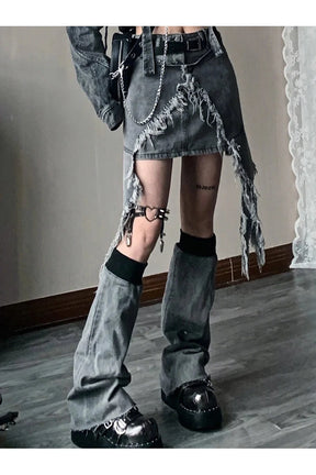 Sonbahar stiline uygun, yırtık detaylı kaos kot takımı.