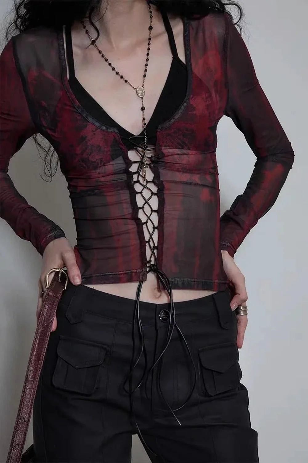 Doğal dokulu batik desenli crop kesim üst.