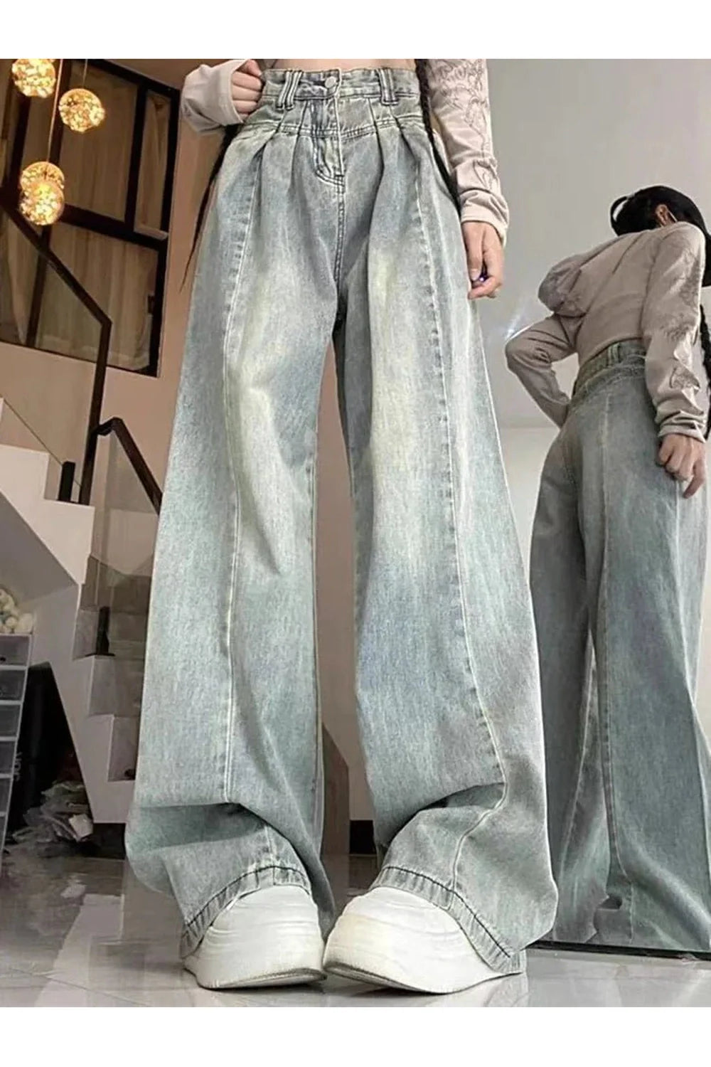 Sonbahar renklerinde ultra geniş paçalı kot pantolon tasarımı.