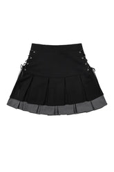 Gotik tarzını yansıtan vintage pileli etek modeli.