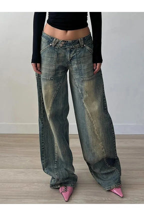 Sonbaharın ruhunu yansıtan vintage tarzı kot pantolon.